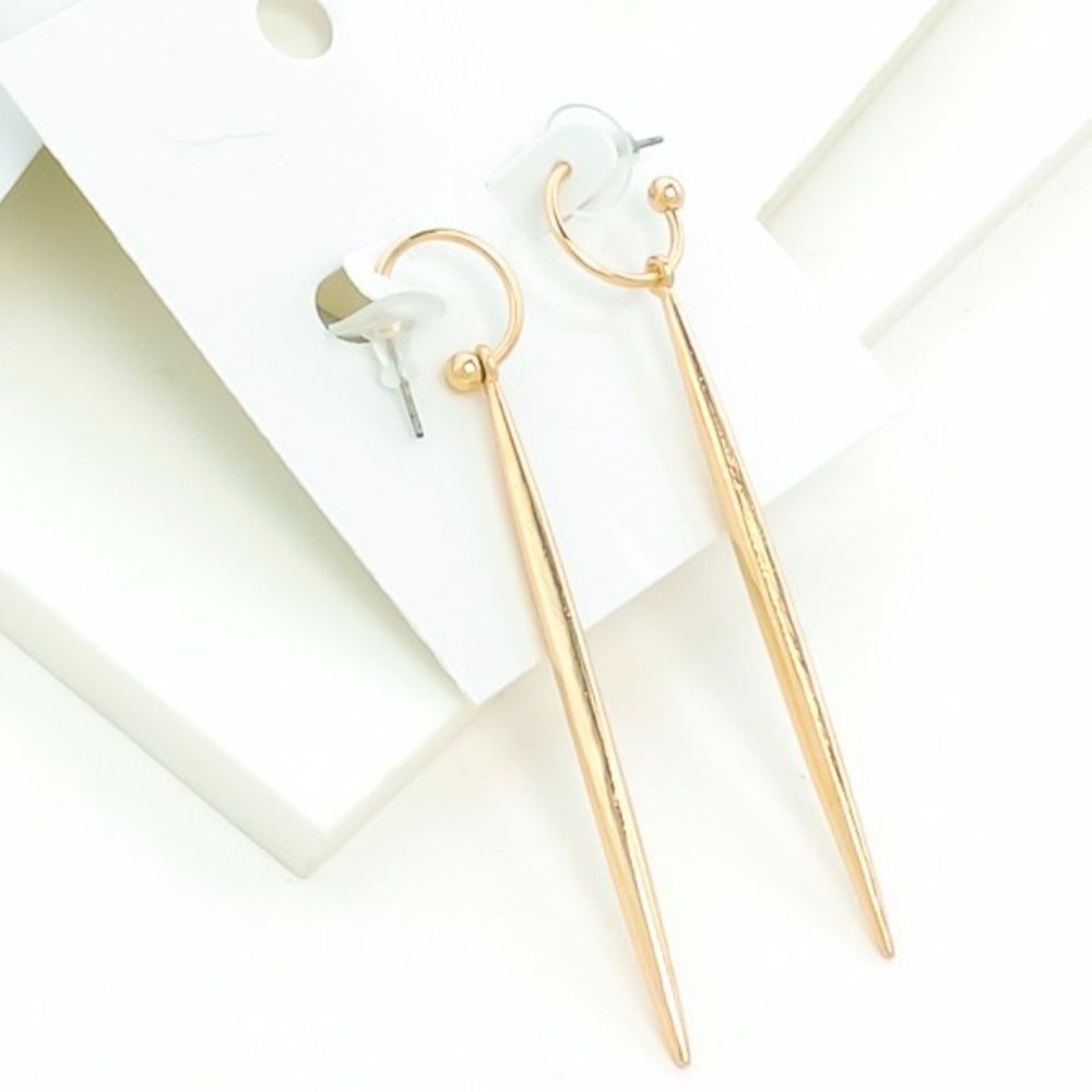 Spear Earrings
